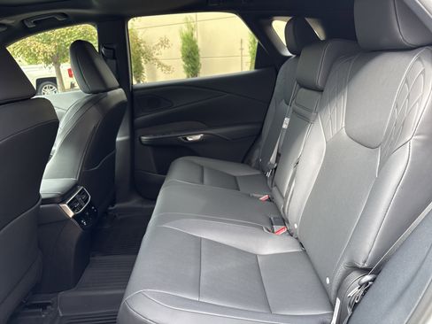 Used 2026 Lexus RX 350h w/ Convenience Package image 30
