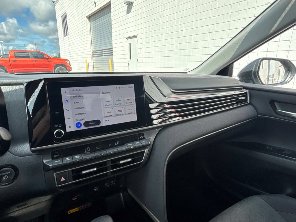Used 2025 Toyota Camry LE FWD image 15