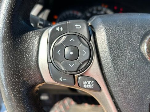 Used 2012 Toyota Camry SE FWD image 19