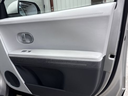 Used 2023 Hyundai Ioniq 5 SEL image 19