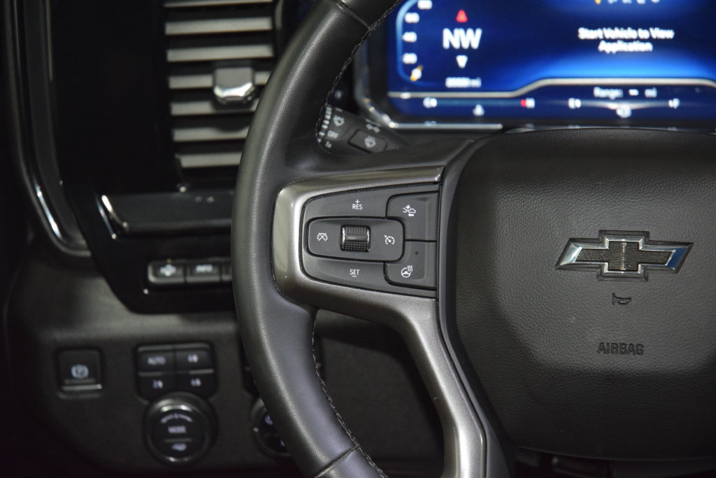 Used 2024 Chevrolet Silverado 2500 ZR2 w/ Technology Package AWD/4WD image 37