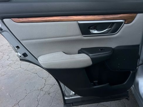 Used 2017 Honda CR-V EX image 12