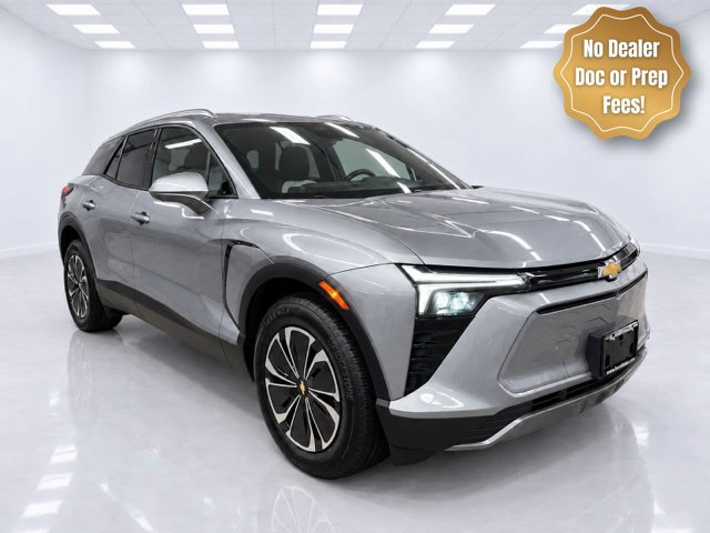 Used 2024 Chevrolet Blazer EV LT AWD/4WD image 3