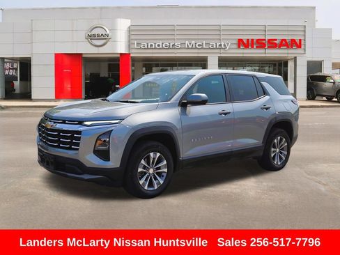 Used 2025 Chevrolet Equinox LT AWD/4WD image 9