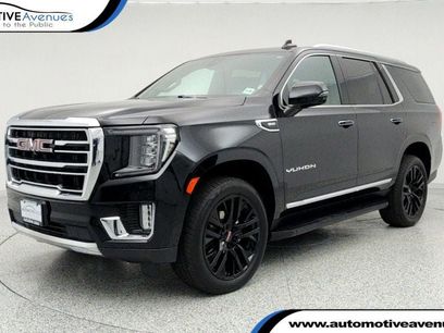 Used 2021 GMC Yukon SLT w/ SLT Premium Package
