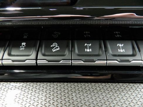 Used 2024 Chevrolet Silverado 1500 ZR2 AWD/4WD image 60