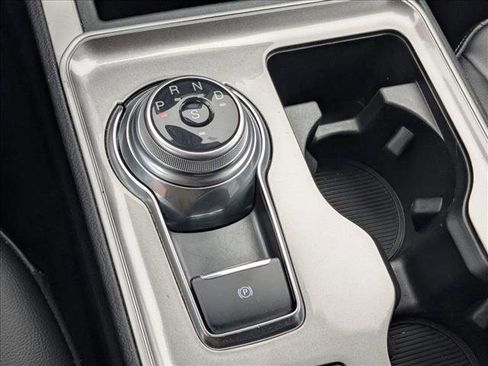 Used 2024 Ford Edge SEL image 12