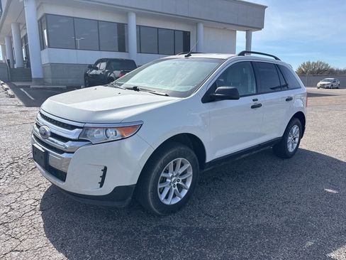 Used 2013 Ford Edge SE image 3