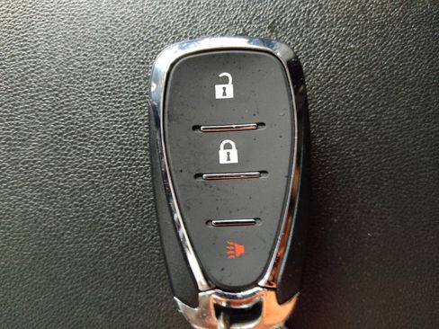 Used 2021 Chevrolet Equinox LT AWD/4WD image 32