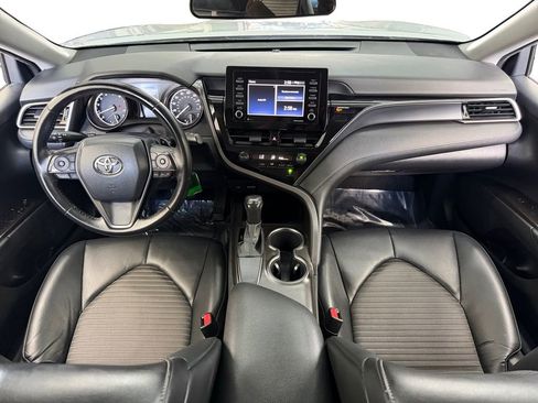 Used 2021 Toyota Camry SE FWD image 12