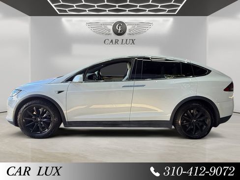 Used 2020 Tesla Model X Long Range AWD/4WD image 2