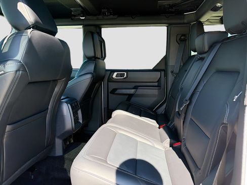Used 2026 Ford Bronco Outer Banks AWD/4WD image 27