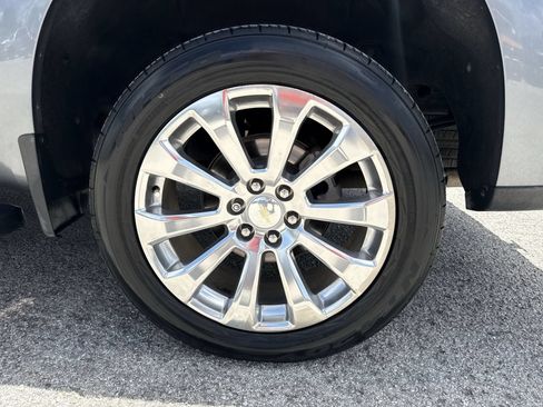Used 2021 Chevrolet Silverado 1500 High Country AWD/4WD image 19