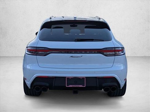 Used 2023 Porsche Macan Turbo image 4