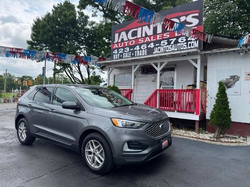 Used 2024 Ford Edge SEL w/ Cargo Accessory Package AWD/4WD image 2