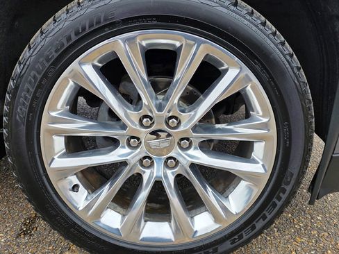 Used 2019 Cadillac Escalade Premium Luxury image 32