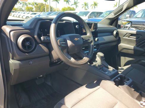 Used 2023 Chevrolet Colorado W/T image 12