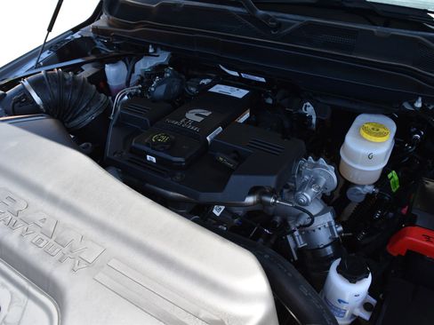 Used 2024 RAM 2500 Laramie image 36