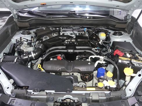 Used 2018 Subaru Forester 2.5i Premium AWD/4WD image 12