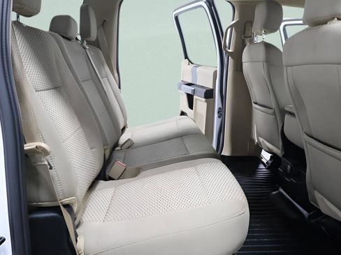 Used 2018 Ford F150 XLT w/ Equipment Group 302A Luxury image 28