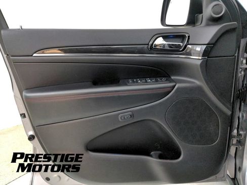 Used 2019 Jeep Grand Cherokee Trailhawk AWD/4WD image 27