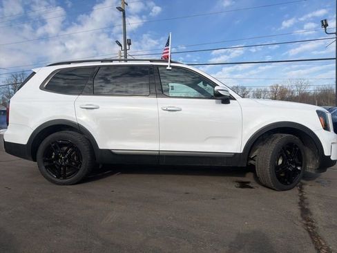 Used 2023 Kia Telluride EX X-Line image 2
