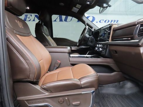 Used 2024 Ford F350 King Ranch w/ Chrome Package image 29