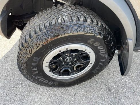 Used 2022 Ford Bronco 2-Door AWD/4WD image 12