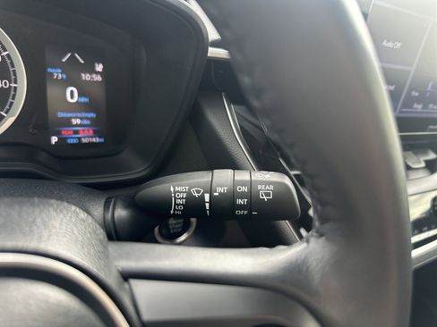 Certified 2022 Toyota Corolla Cross LE image 30