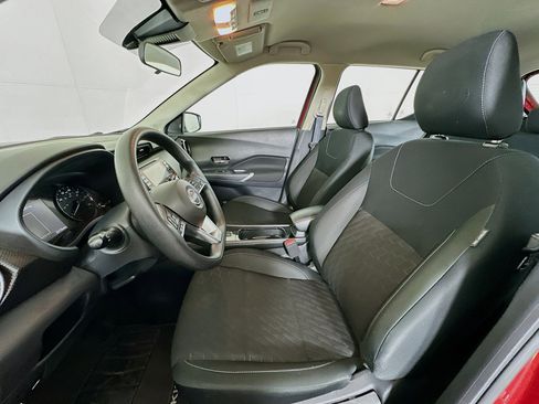 Used 2024 Nissan Kicks SV image 13