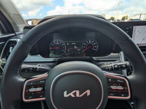 Certified 2022 Kia Sorento SX FWD image 35