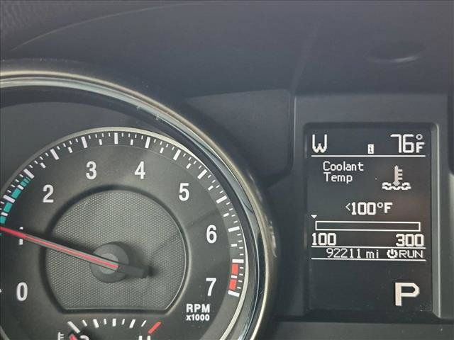 Used 2012 Jeep Grand Cherokee Laredo AWD/4WD image 9