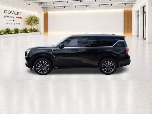 Used 2025 Nissan Armada Platinum Reserve AWD/4WD image 7