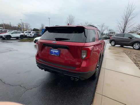 Used 2020 Ford Explorer ST w/ Premium Technology Package AWD/4WD image 7