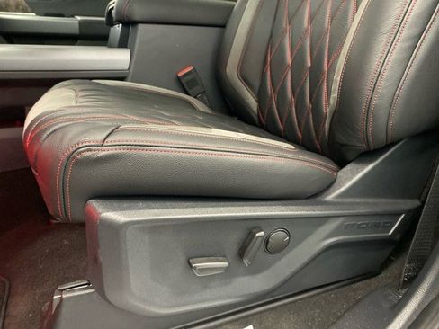 New 2026 Ford F250 Lariat w/ Black Appearance Package image 19