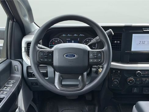 New 2025 Ford F250 XL AWD/4WD image 13