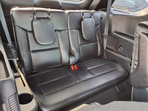 Used 2020 Ford Explorer ST w/ ST Street Pack image 19