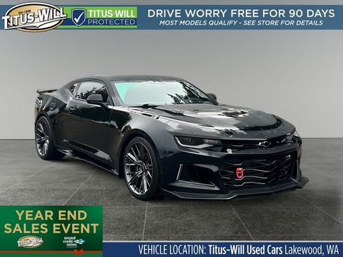 Used 2022 Chevrolet Camaro ZL1 image 1