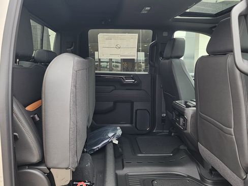 New 2026 GMC Sierra 2500 AT4 w/ AT4 Premium Plus Package AWD/4WD image 50