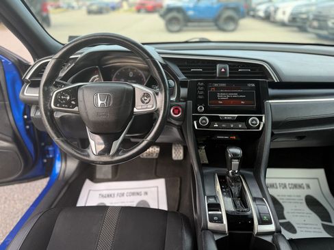 Used 2019 Honda Civic Sport image 17