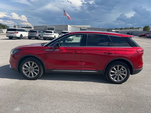 Used 2022 Lincoln Corsair FWD w/ Premium Package image 9