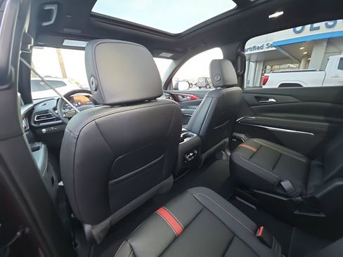 New 2026 Chevrolet Traverse RS image 12