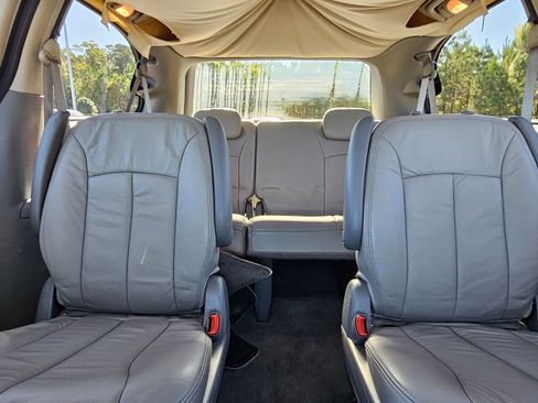 Used 2007 Dodge Grand Caravan SXT image 24