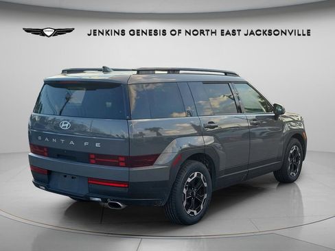 Used 2024 Hyundai Santa Fe SEL FWD image 3