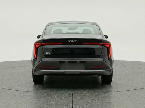 Used 2025 Kia K4 LXS image 7