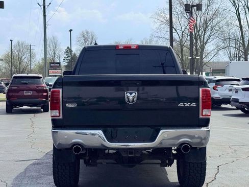 Used 2018 RAM 1500 Laramie w/ Convenience Group AWD/4WD image 7
