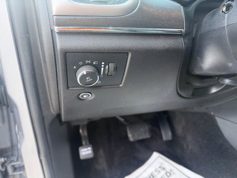 Used 2018 Jeep Grand Cherokee Limited AWD/4WD image 17