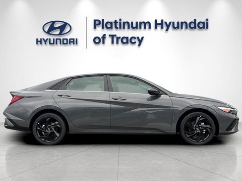 New 2026 Hyundai Elantra SEL Sport Premium FWD image 3