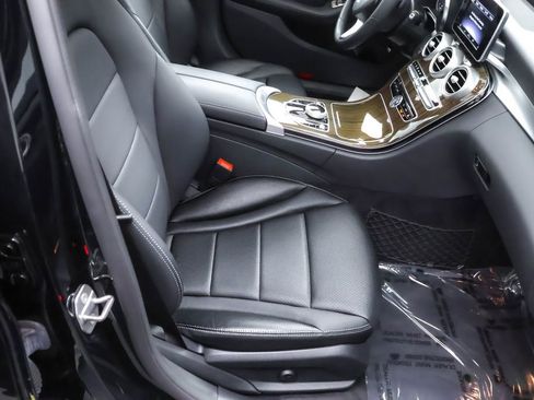 Used 2018 Mercedes-Benz C 300 4MATIC Sedan image 27