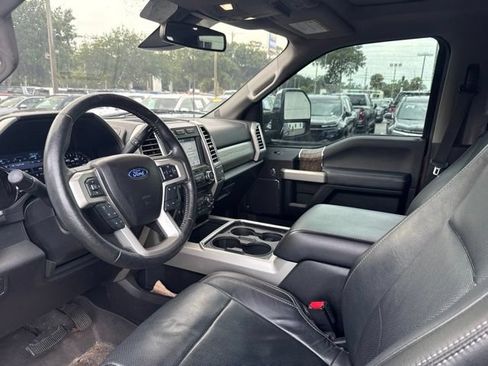 Used 2017 Ford F350 Lariat w/ Lariat Ultimate Package AWD/4WD image 7